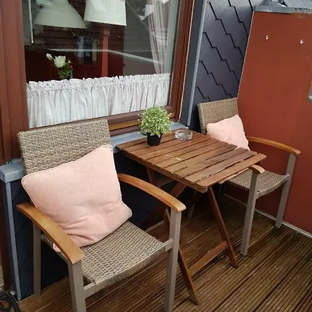 아파트 Ferienwohnung Schonfeld 부숨